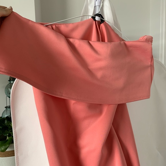 Off the shoulder mermaid dress - Picture 2 of 5